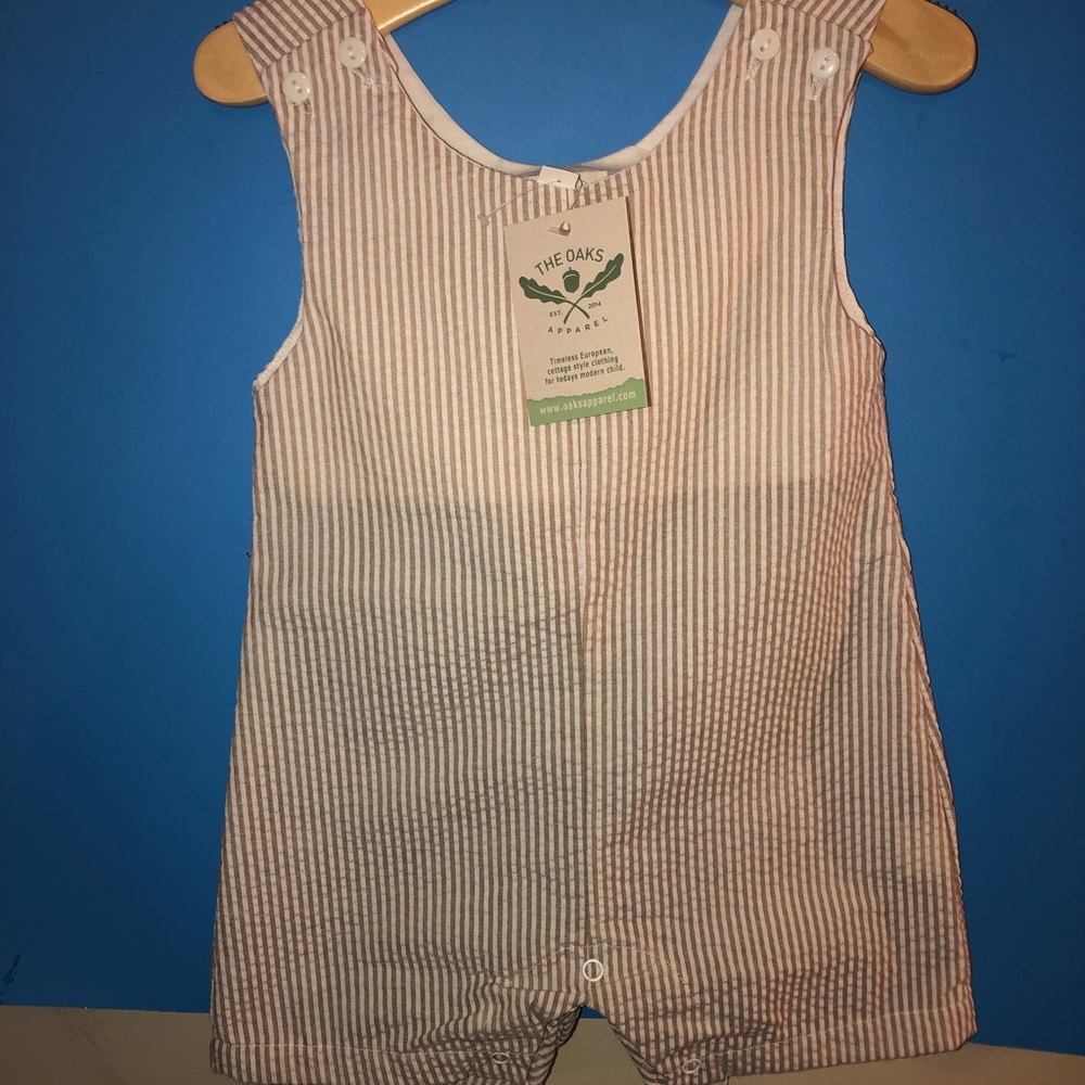 NWT The Oaks Apparel Boys Seersucker tan outfit